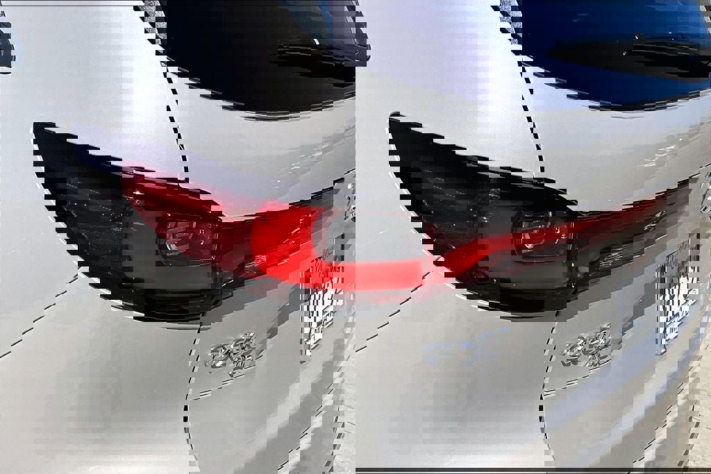 Used 2024 MAZDA CX-90 Plug-In Hybrid w/ Premium Pkg image 29