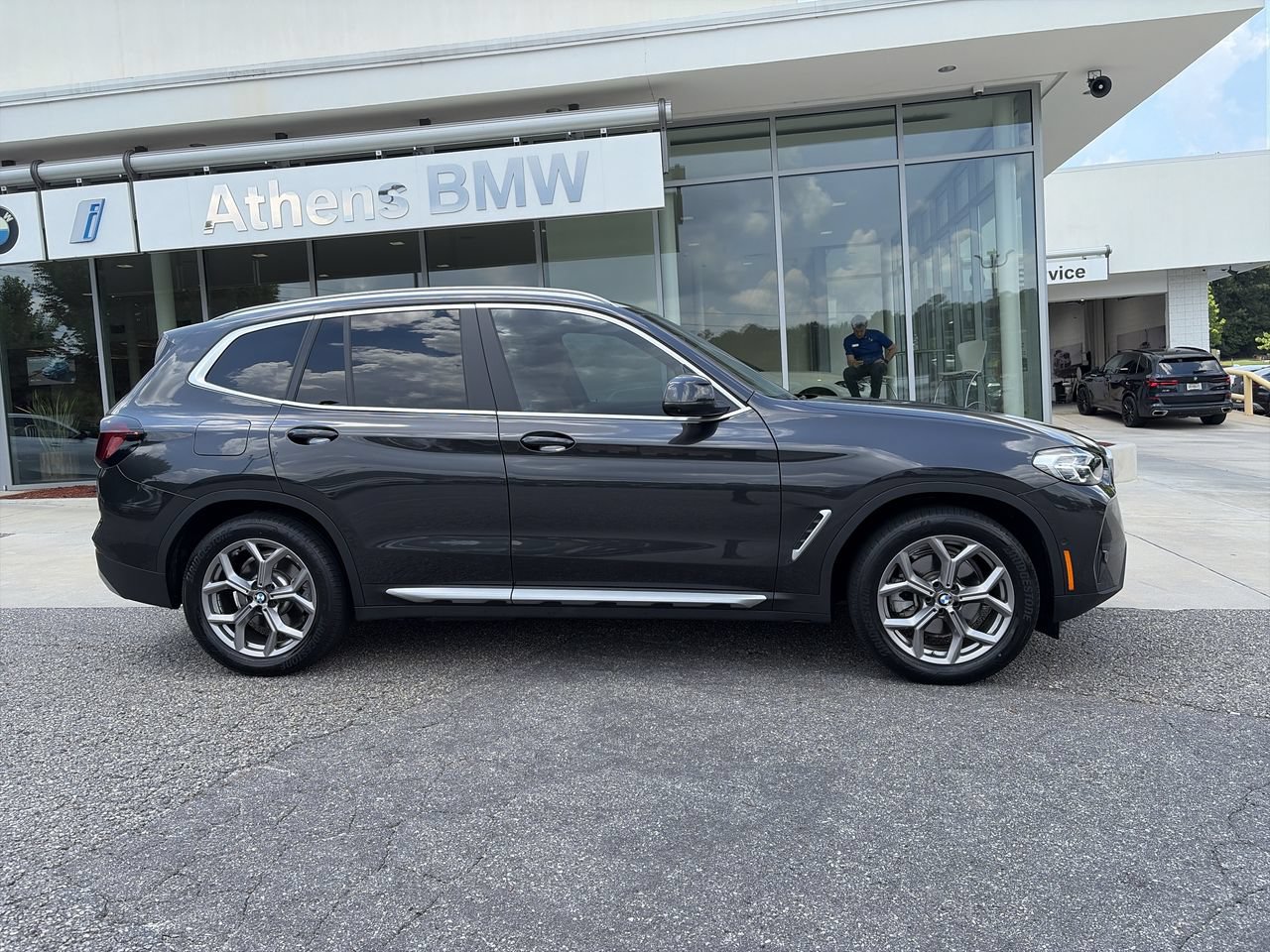 Used 2023 BMW X3 xDrive30i w/ Convenience Package w/ZPA AWD/4WD image 9