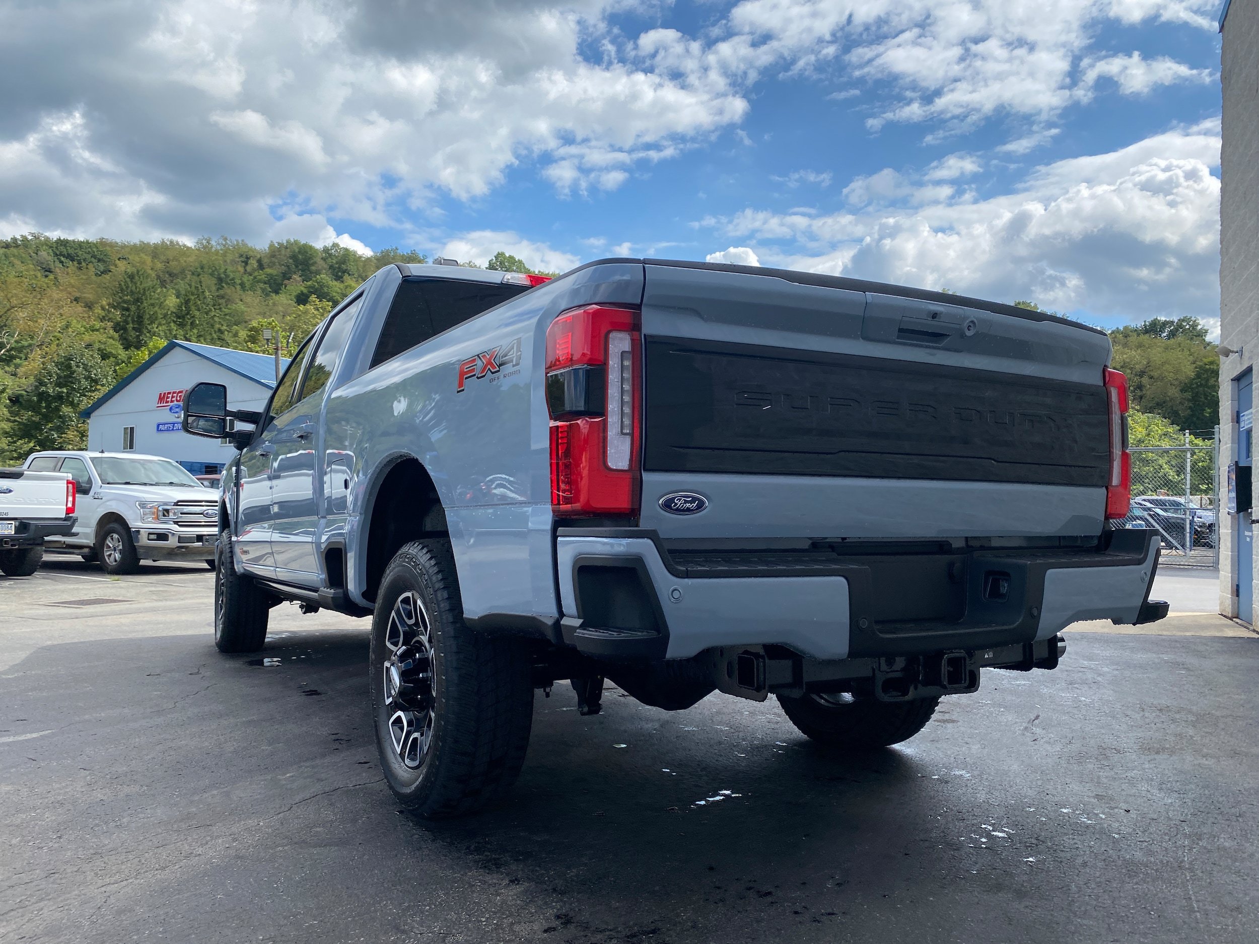 New 2026 Ford F350 Platinum w/ FX4 Off-Road Package AWD/4WD image 8