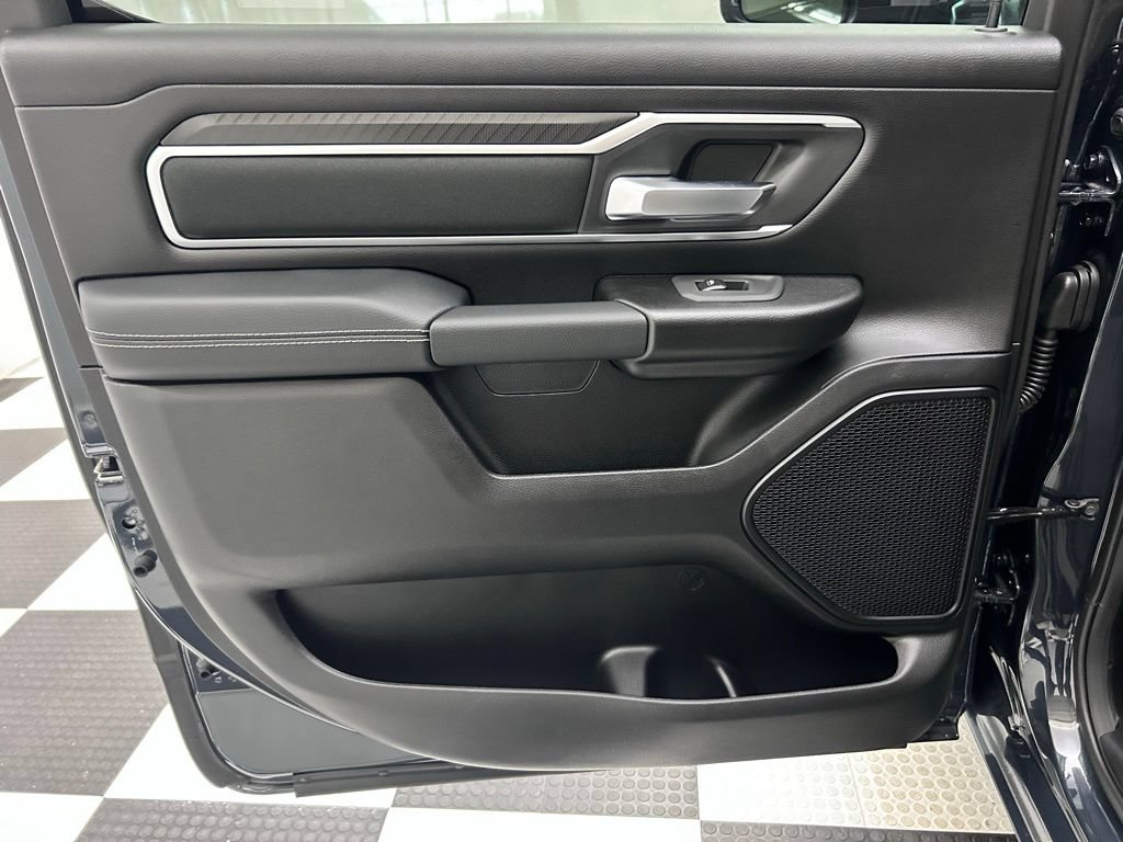New 2026 RAM 1500 Big Horn AWD/4WD image 13