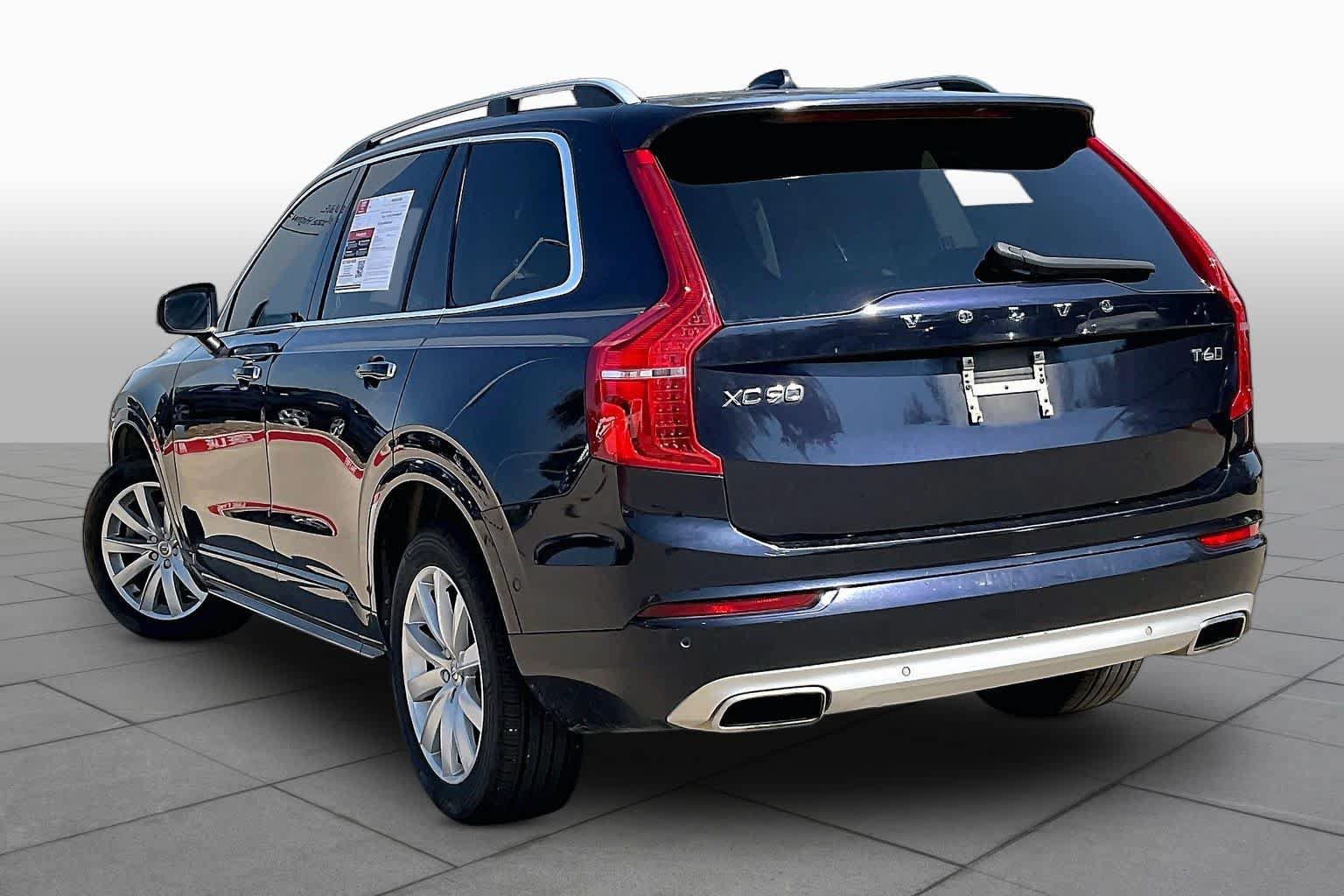Used 2016 Volvo XC90 T6 Momentum w/ Convenience Package AWD/4WD image 12