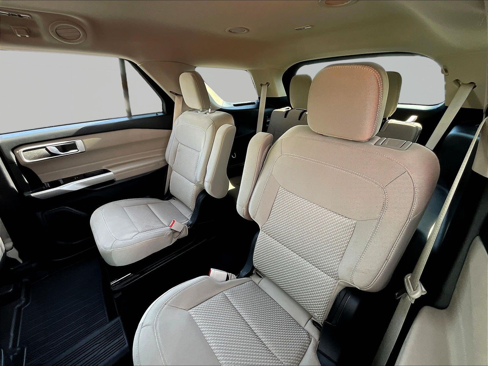 Used 2023 Ford Explorer XLT AWD/4WD image 22