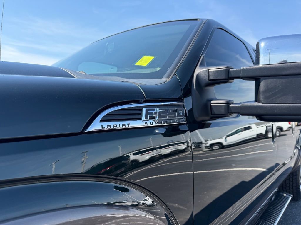 Used 2015 Ford F250 Lariat w/ Chrome Package image 40