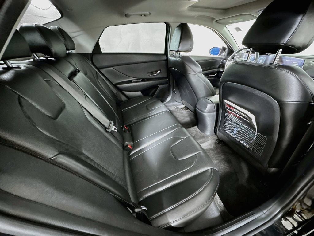 Used 2023 Hyundai Elantra Limited FWD image 26
