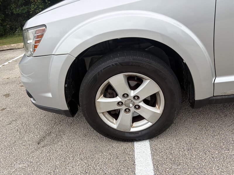 Used 2012 Dodge Journey SXT w/ Popular Equipment Group FWD image 25