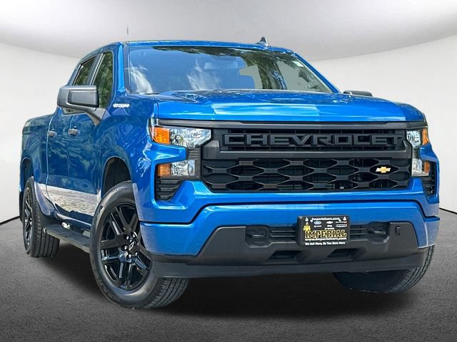 Used 2023 Chevrolet Silverado 1500 Custom AWD/4WD image 2
