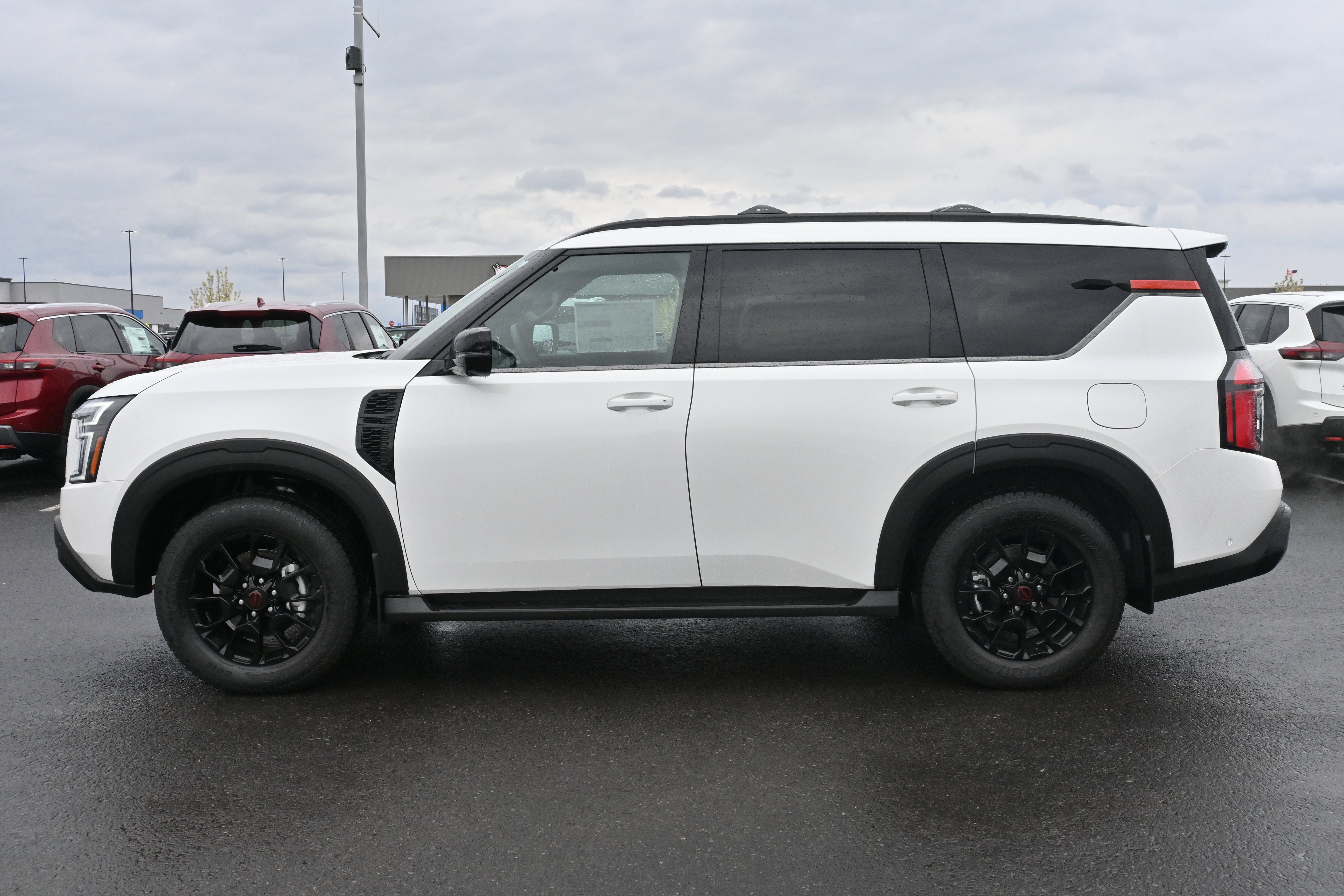 New 2025 Nissan Armada PRO-4X AWD/4WD image 5