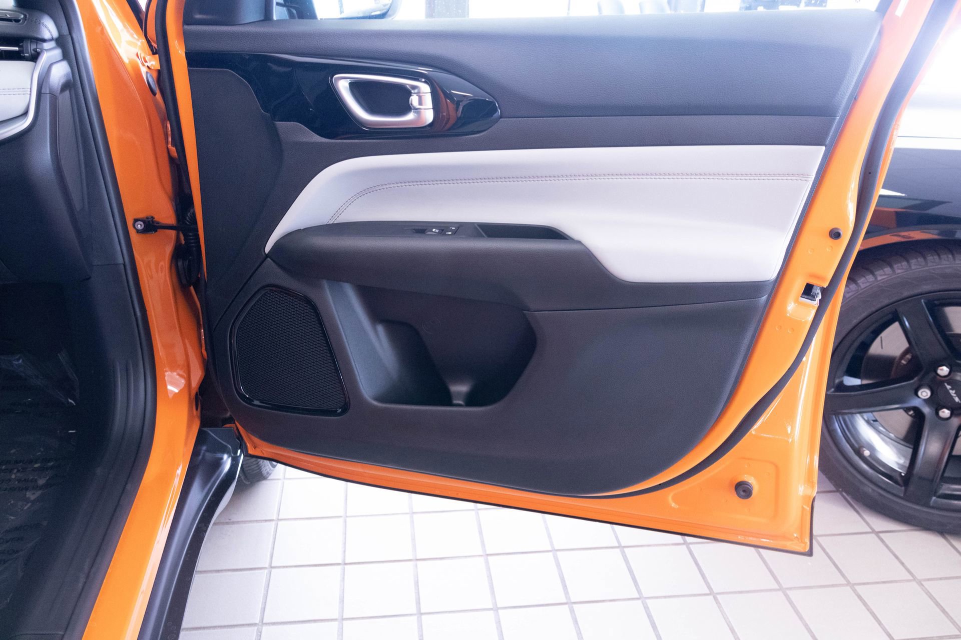 New 2026 Jeep Compass Limited image 35