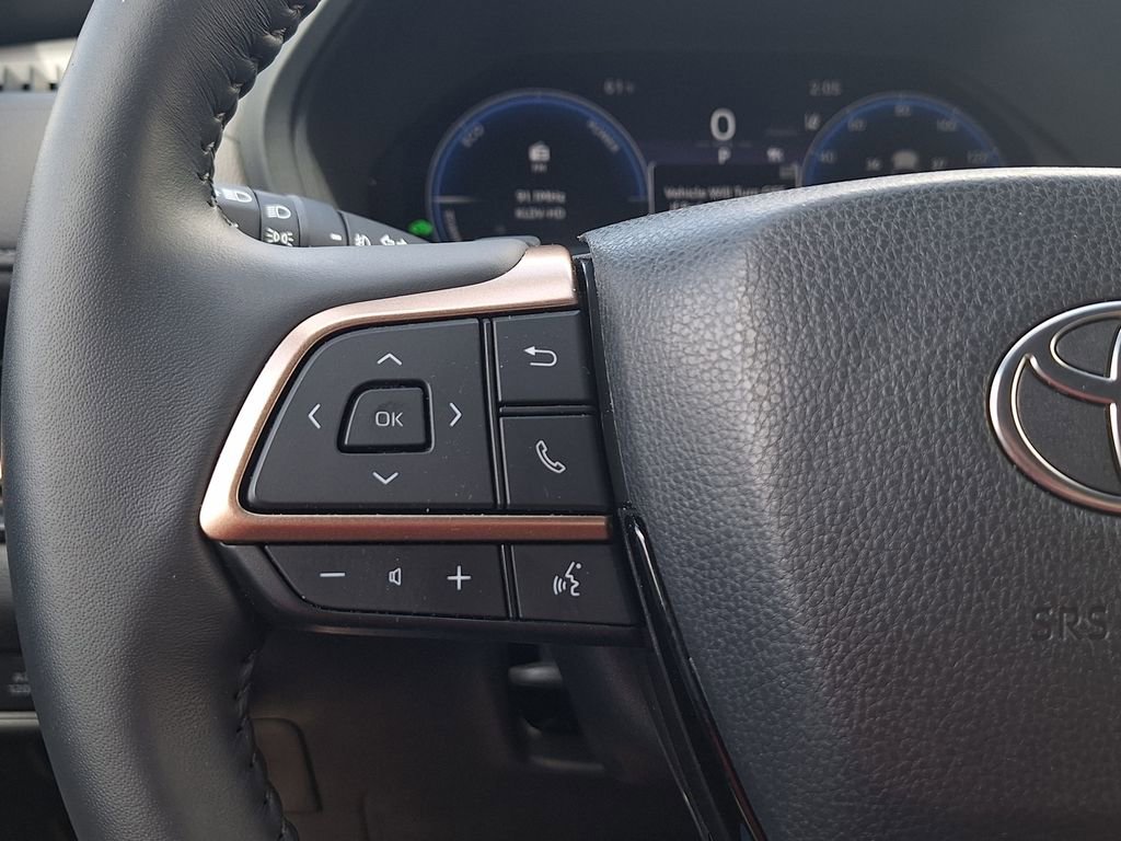 Used 2026 Toyota Grand Highlander AWD Hybrid image 17