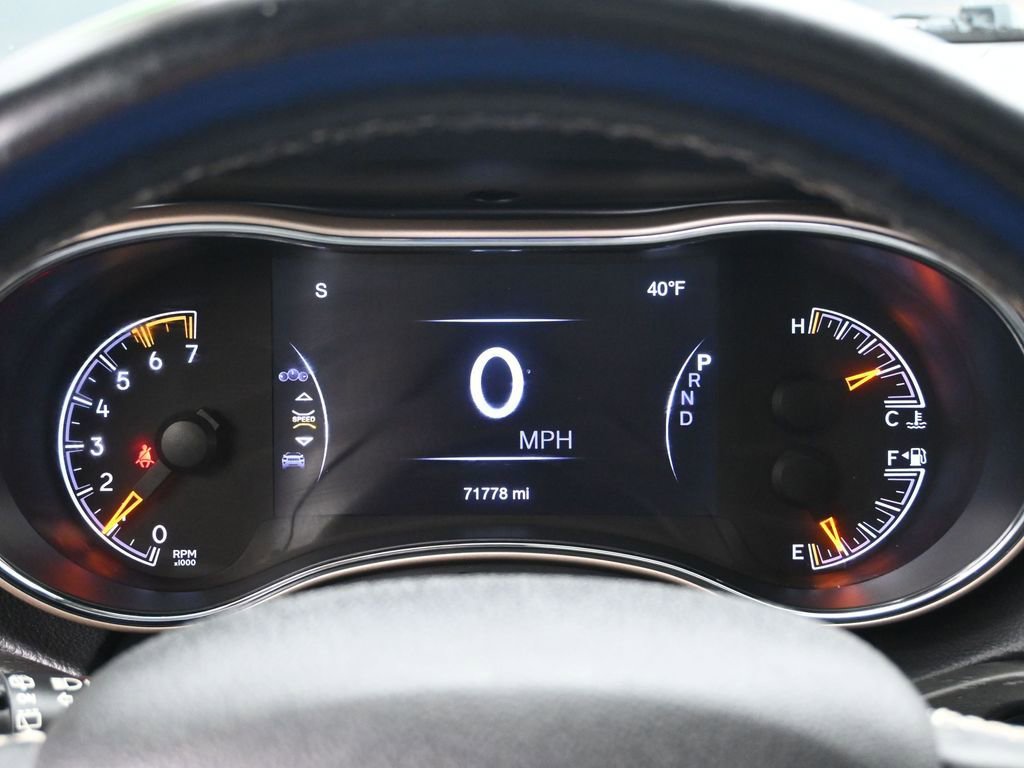 Used 2017 Jeep Grand Cherokee Limited image 11