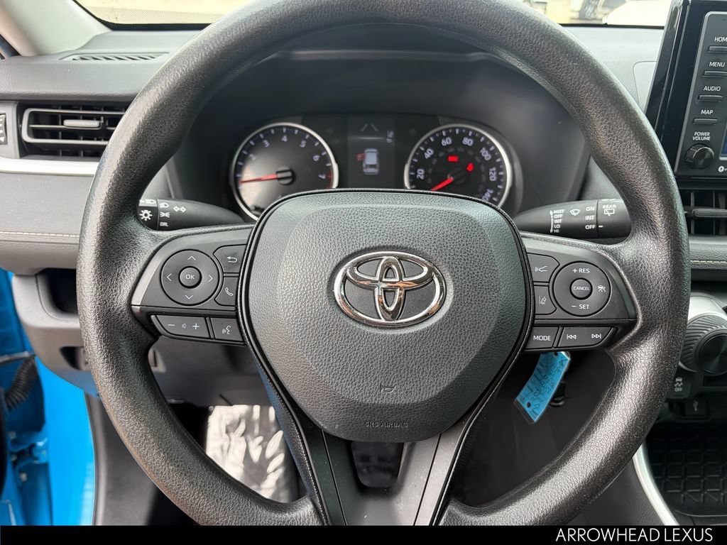 Used 2021 Toyota RAV4 LE w/ Carpet Mat Package (TMS) FWD image 14