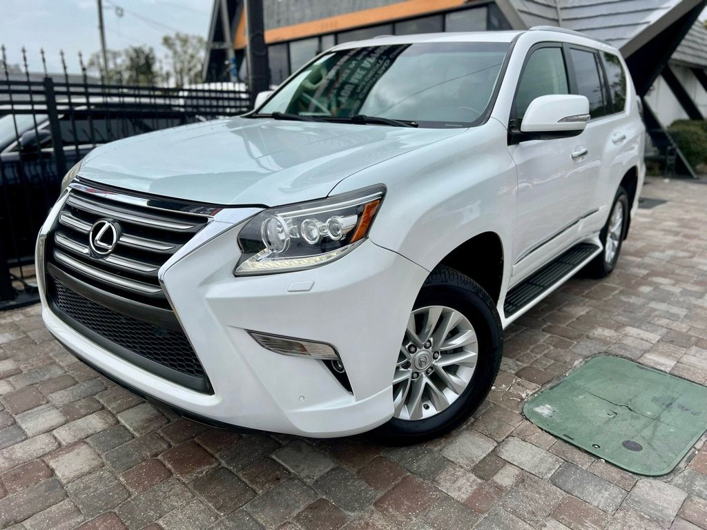 Used 2017 Lexus GX 460 Premium image 2