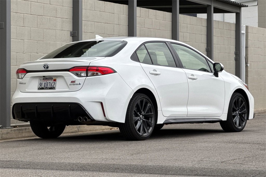 Used 2024 Toyota Corolla SE image 7