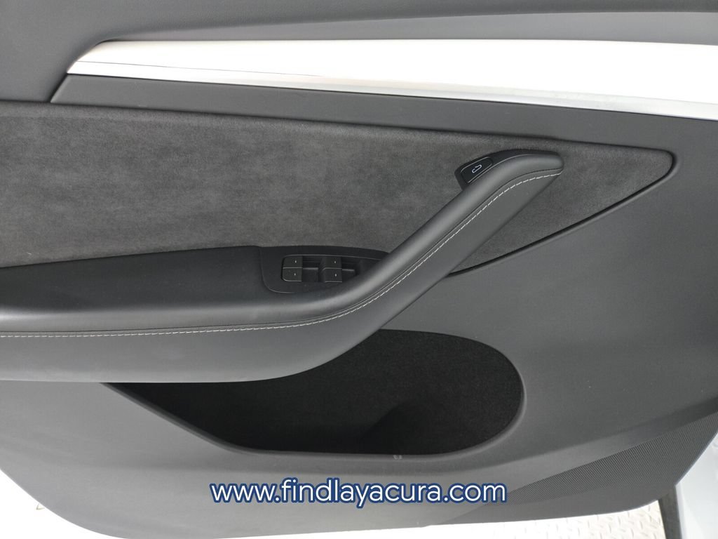 Used 2023 Tesla Model Y Performance AWD/4WD image 21