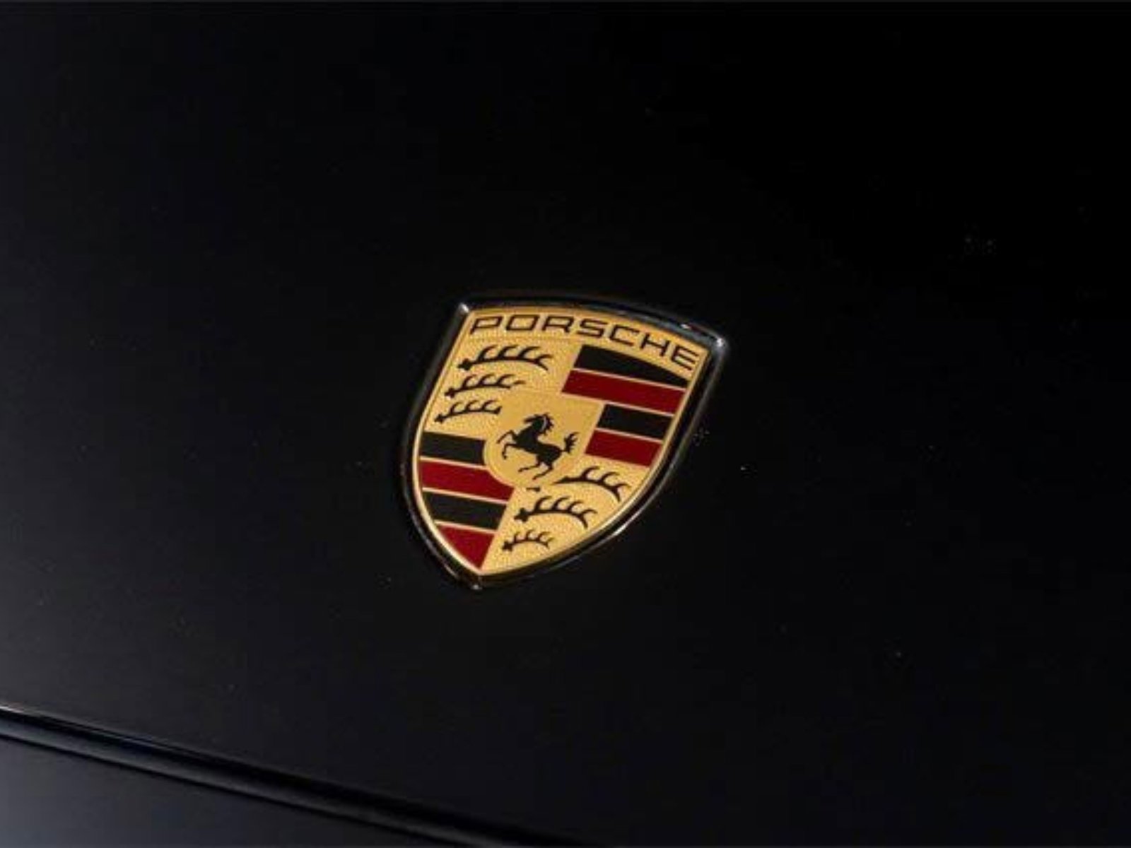 Used 2024 Porsche Cayenne image 54