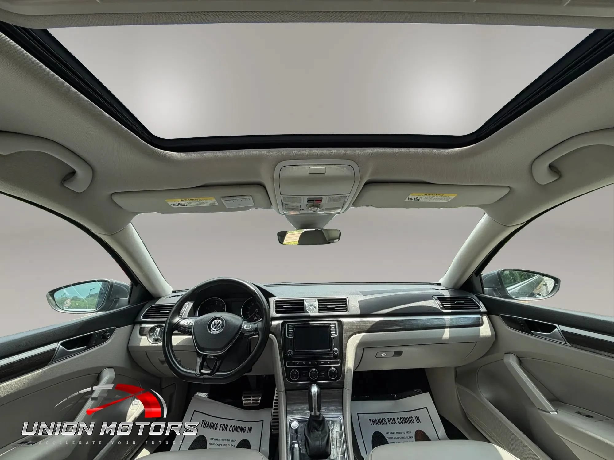 Used 2016 Volkswagen Passat 3.6 SEL Premium FWD image 25