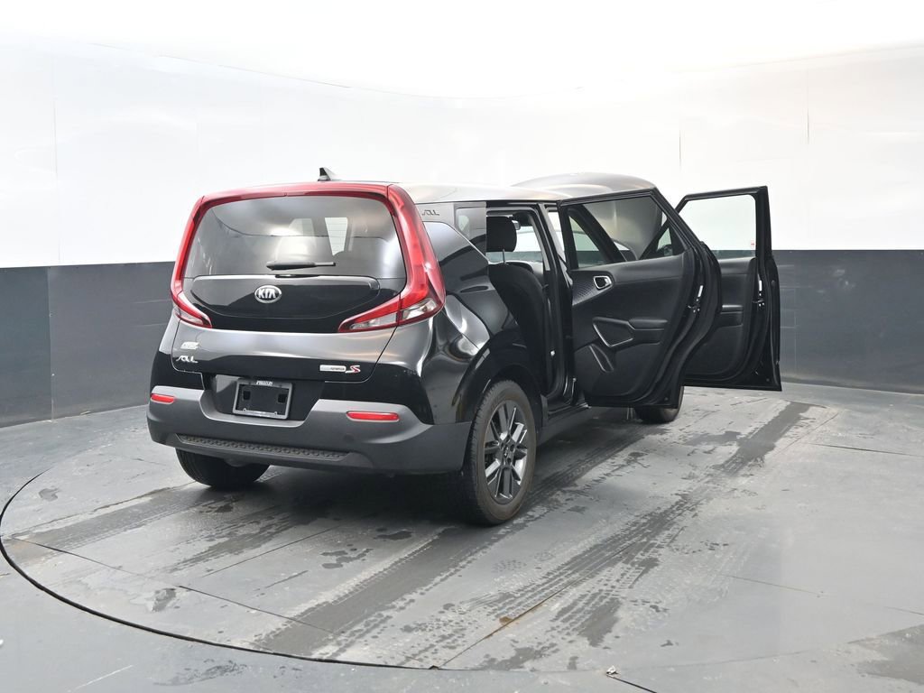 Used 2021 Kia Soul S image 30