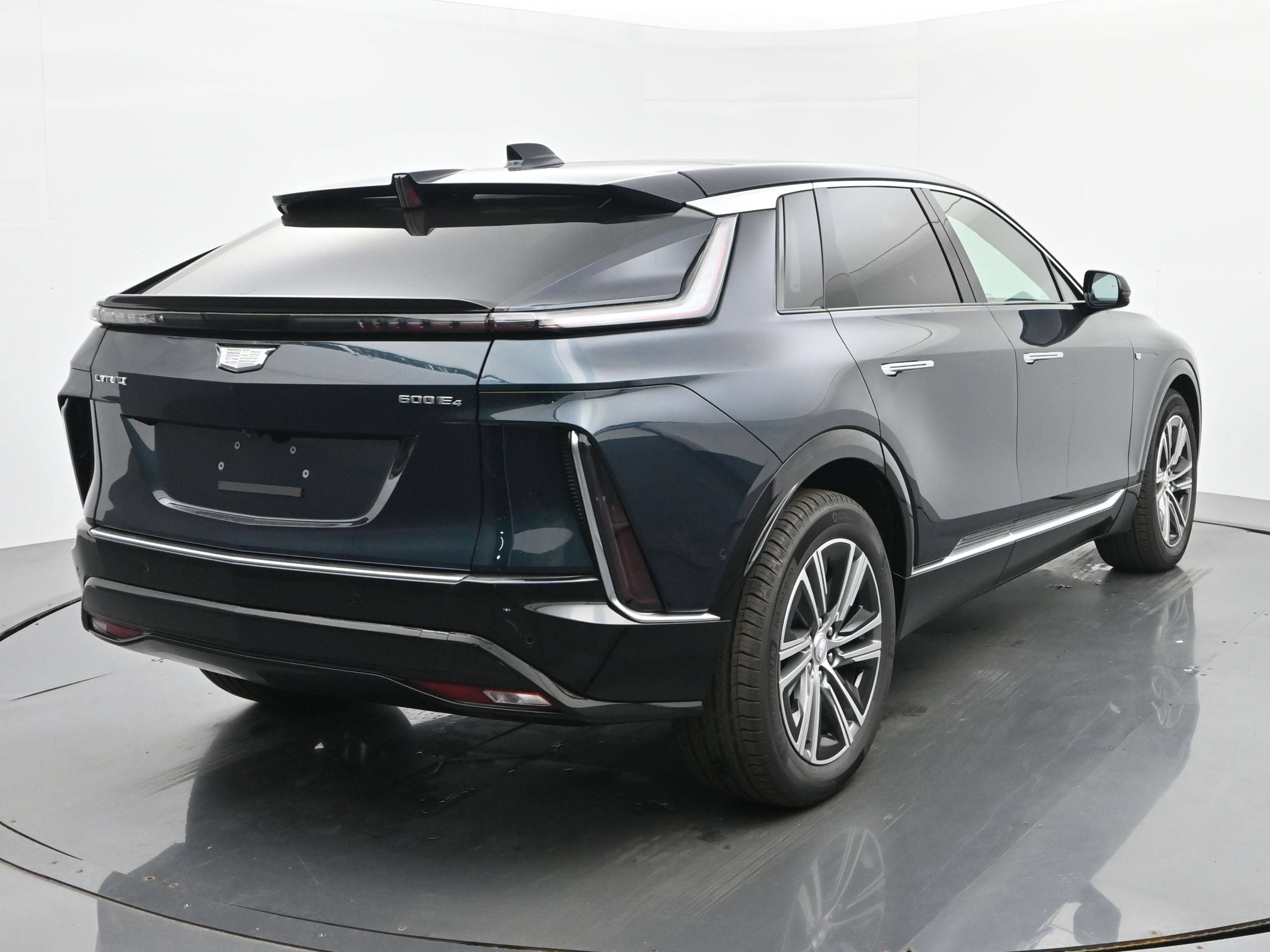 New 2026 Cadillac Lyriq Luxury w/ LPO, Floor Liner Package AWD/4WD image 5