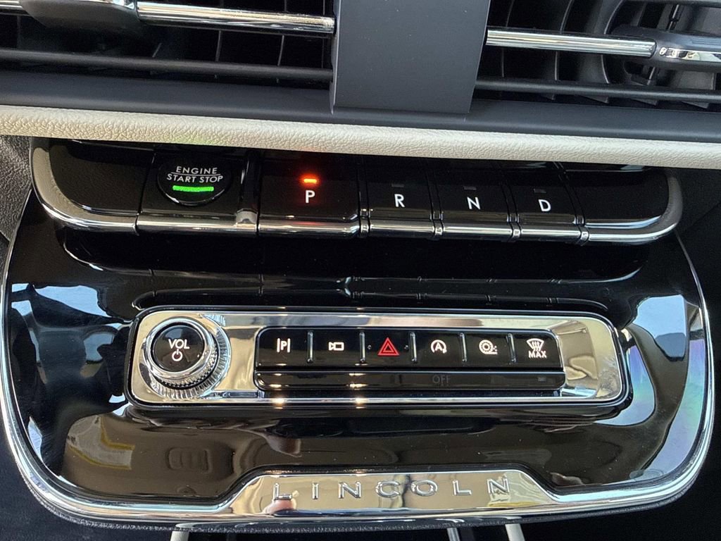 New 2026 Lincoln Corsair Premiere image 28