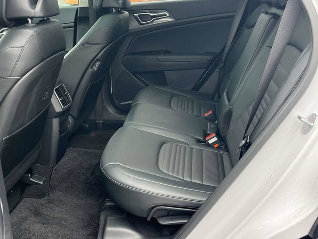 Used 2025 Kia Sportage SX FWD image 16