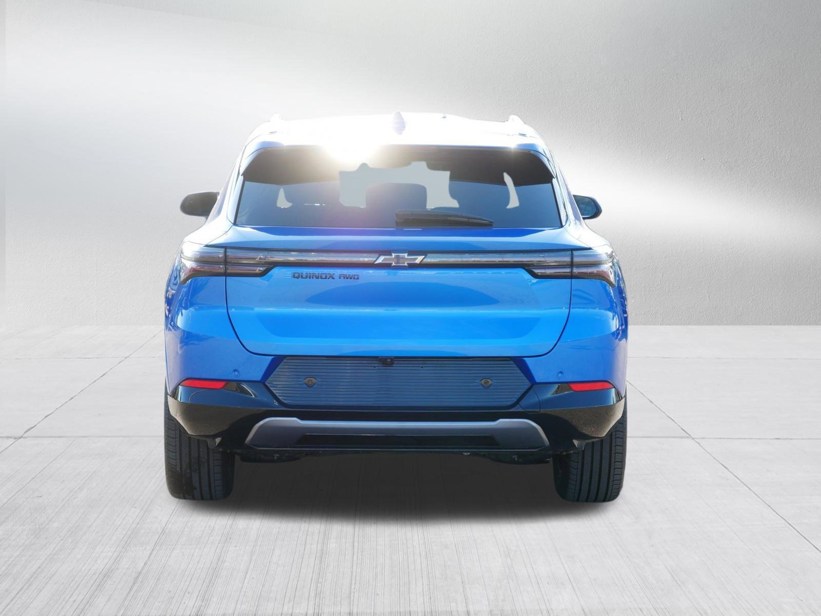 Used 2024 Chevrolet Equinox EV LT image 6