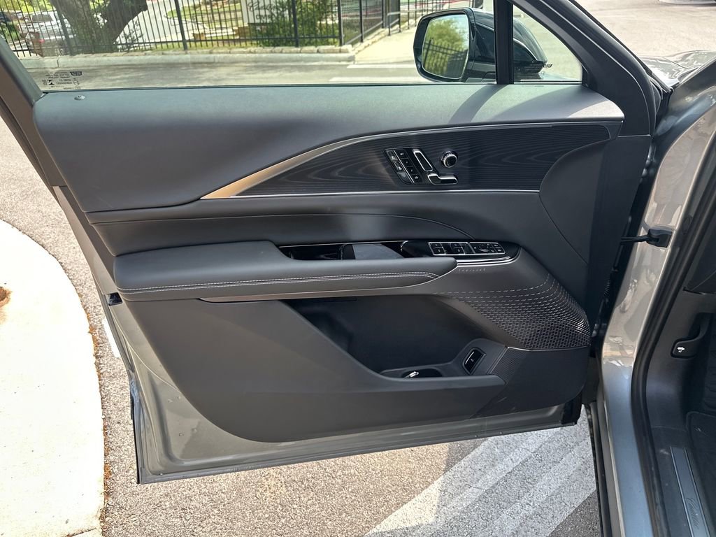 New 2026 Cadillac Lyriq Luxury image 14