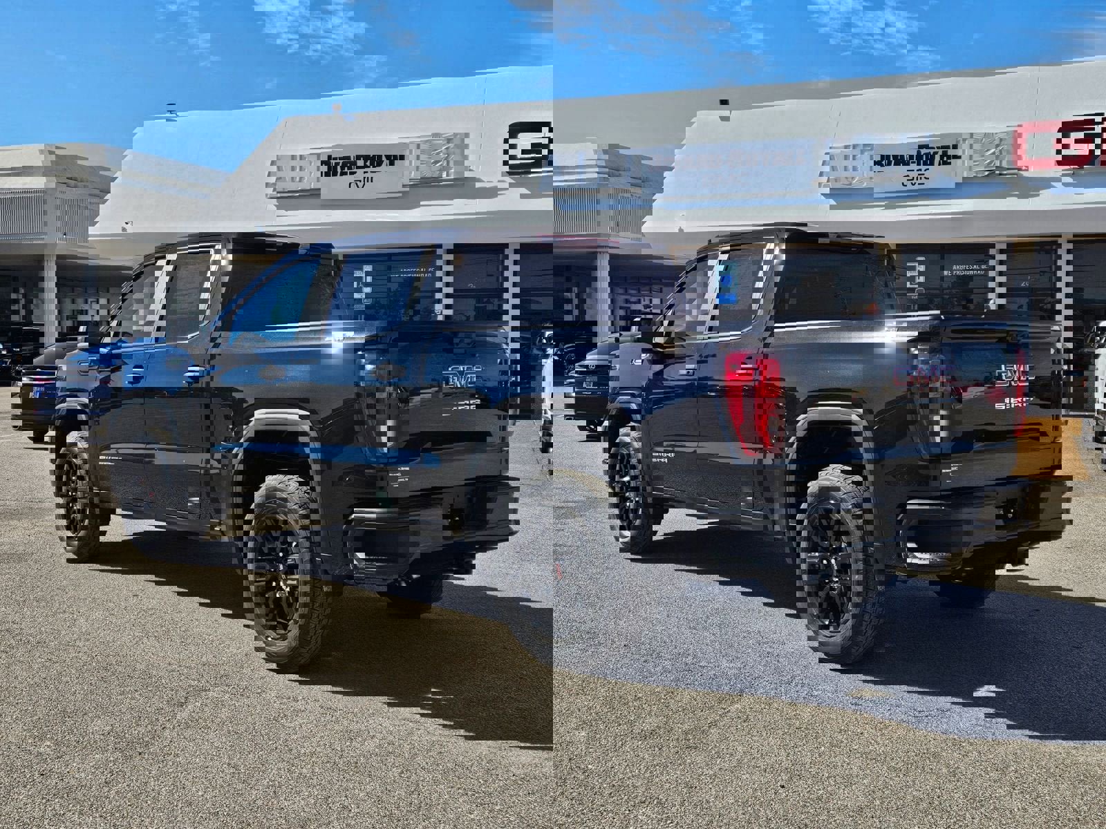 New 2026 GMC Sierra 1500 Pro w/ Graphite Edition image 3