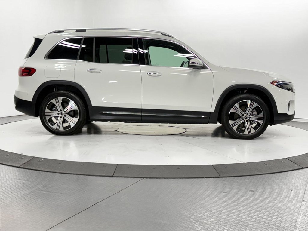 Certified 2024 Mercedes-Benz EQB 350 4MATIC SUV image 31