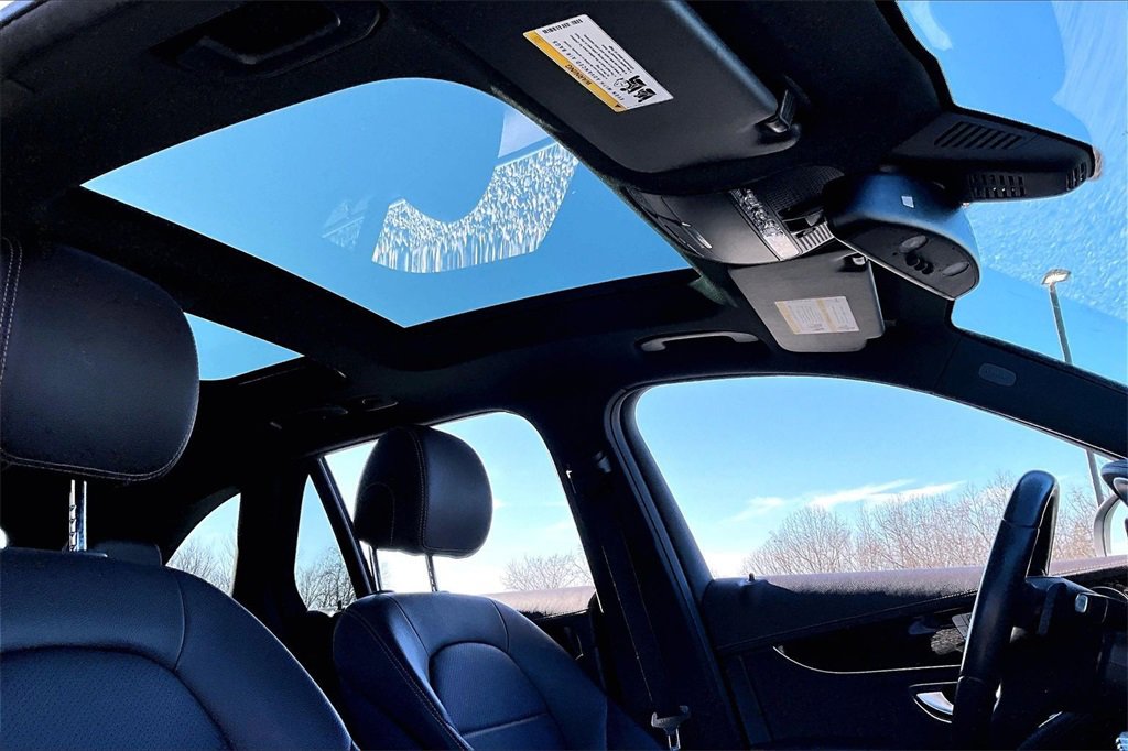 Used 2018 Mercedes-Benz GLC 300 4MATIC image 19