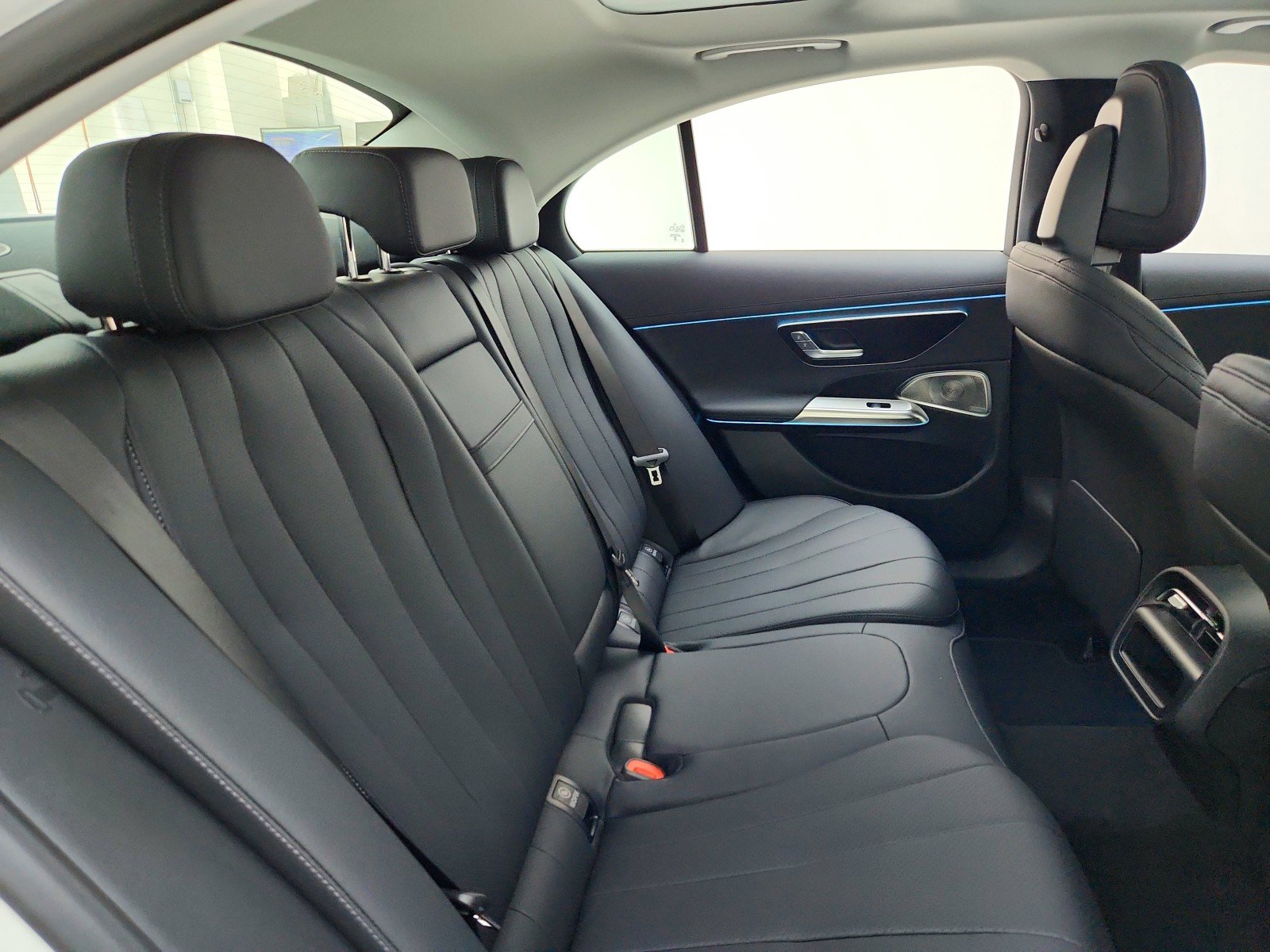New 2026 Mercedes-Benz E 350 Sedan image 21