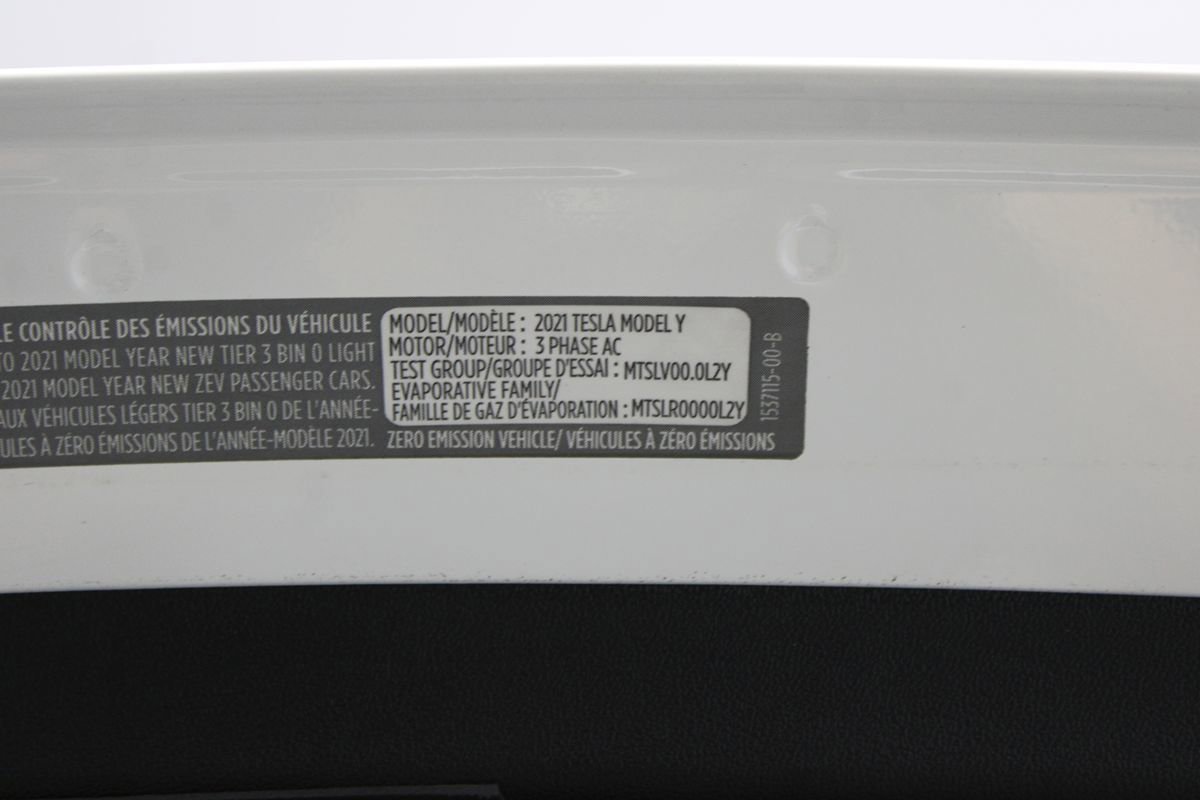 Used 2021 Tesla Model Y Long Range AWD/4WD image 33