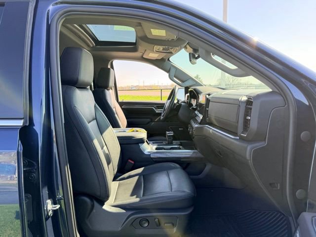 Certified 2022 Chevrolet Silverado 1500 LTZ w/ LTZ Convenience Package II image 11
