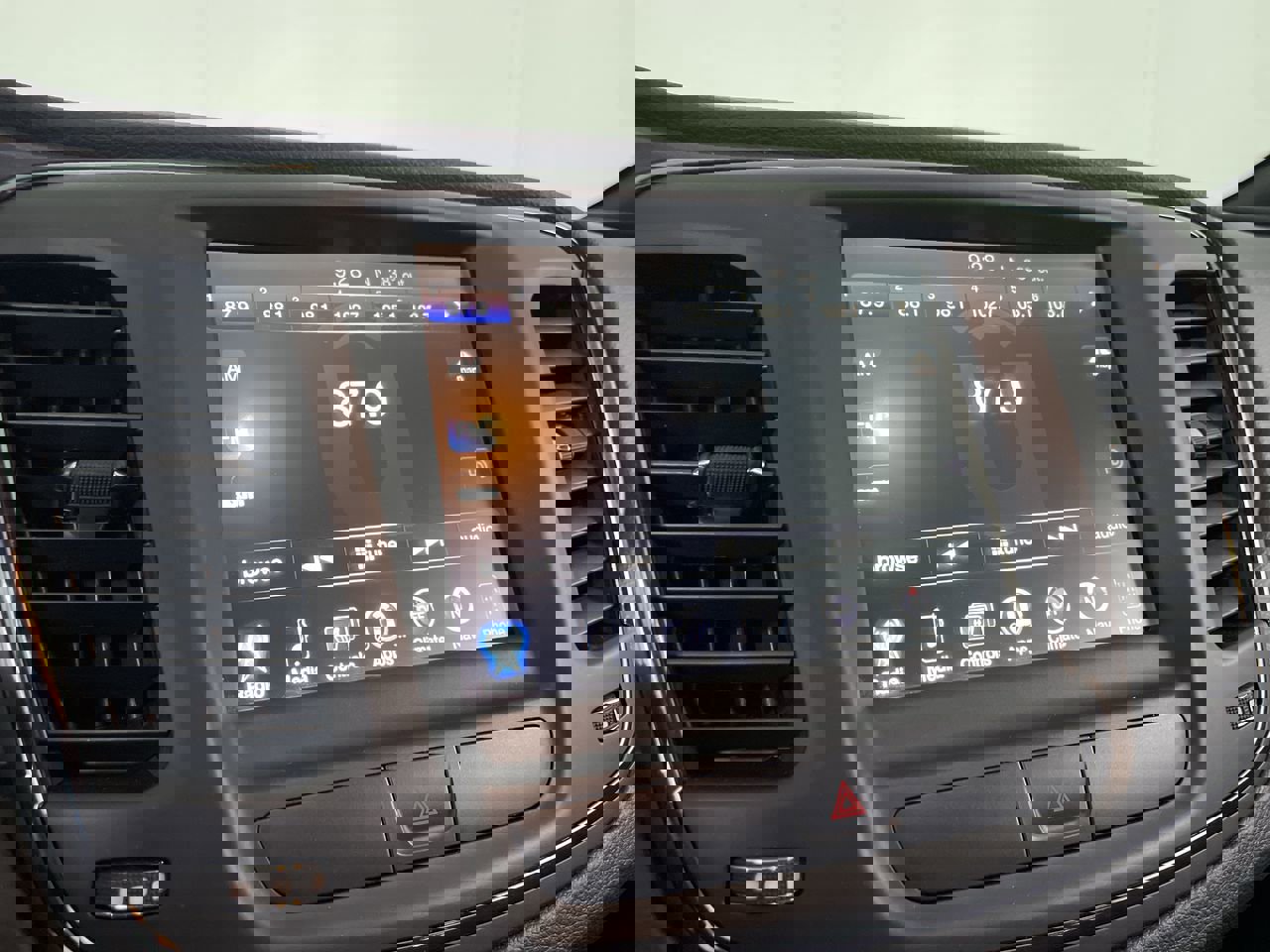 Used 2015 Chrysler 200 S w/ Navigation & Sound Group I image 14