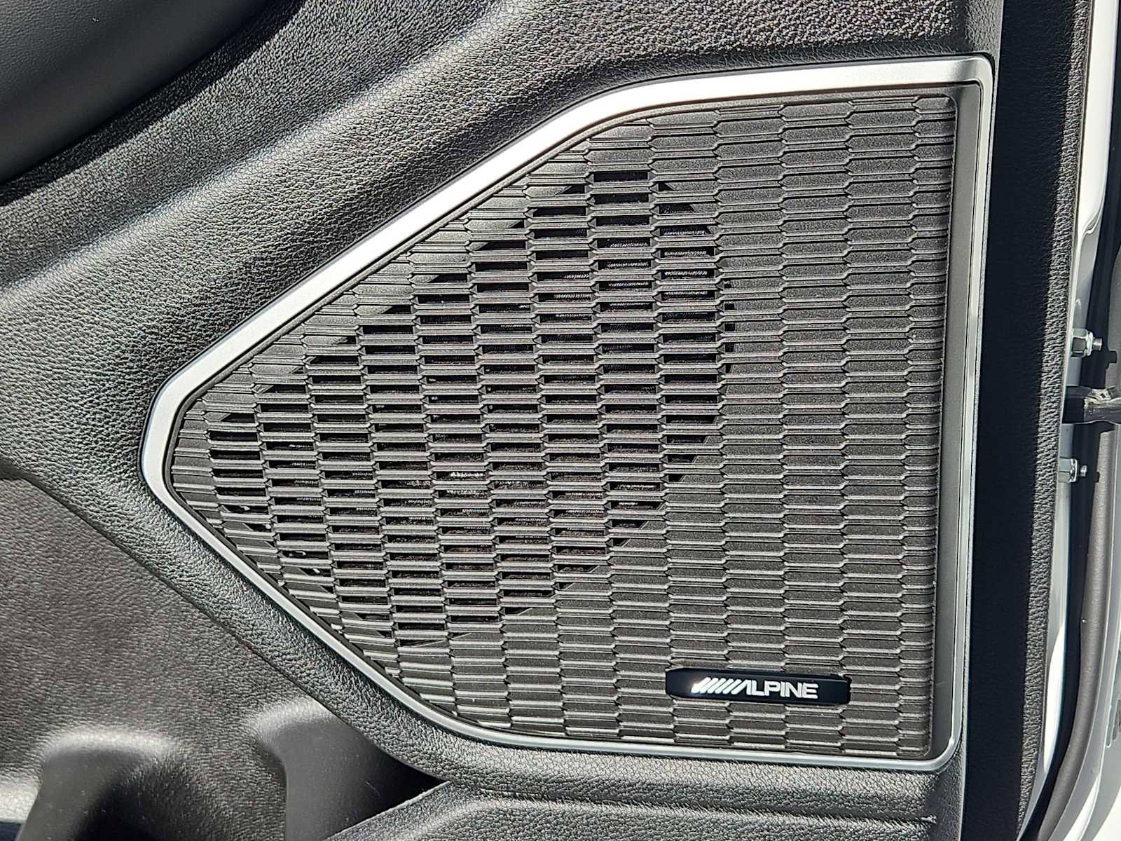 Used 2024 Jeep Grand Cherokee Trailhawk w/ Advanced Protech Group II image 32