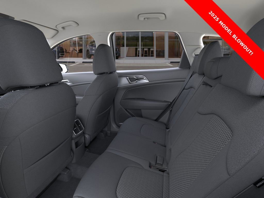 Used 2025 Kia Sportage LX AWD/4WD image 18