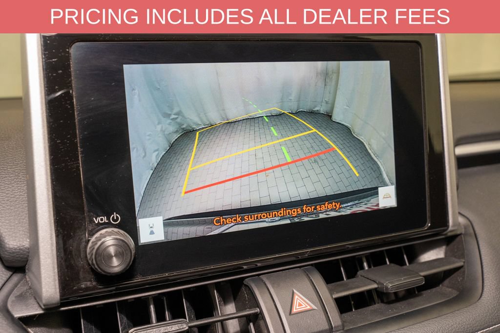 Used 2025 Toyota RAV4 XLE AWD/4WD image 13