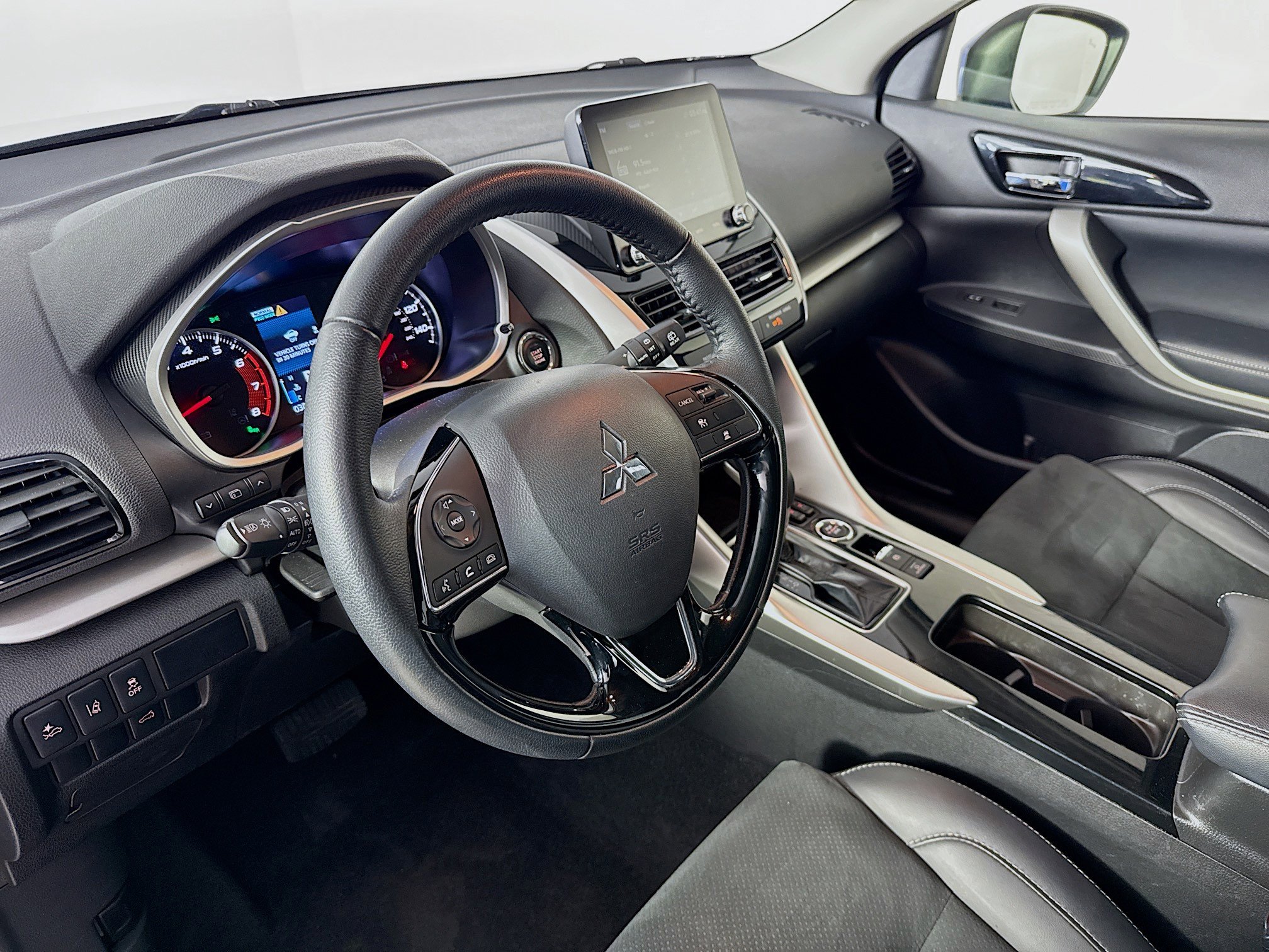 Used 2025 Mitsubishi Eclipse Cross SE image 8