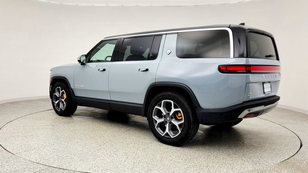 Used 2024 Rivian R1S Adventure image 7