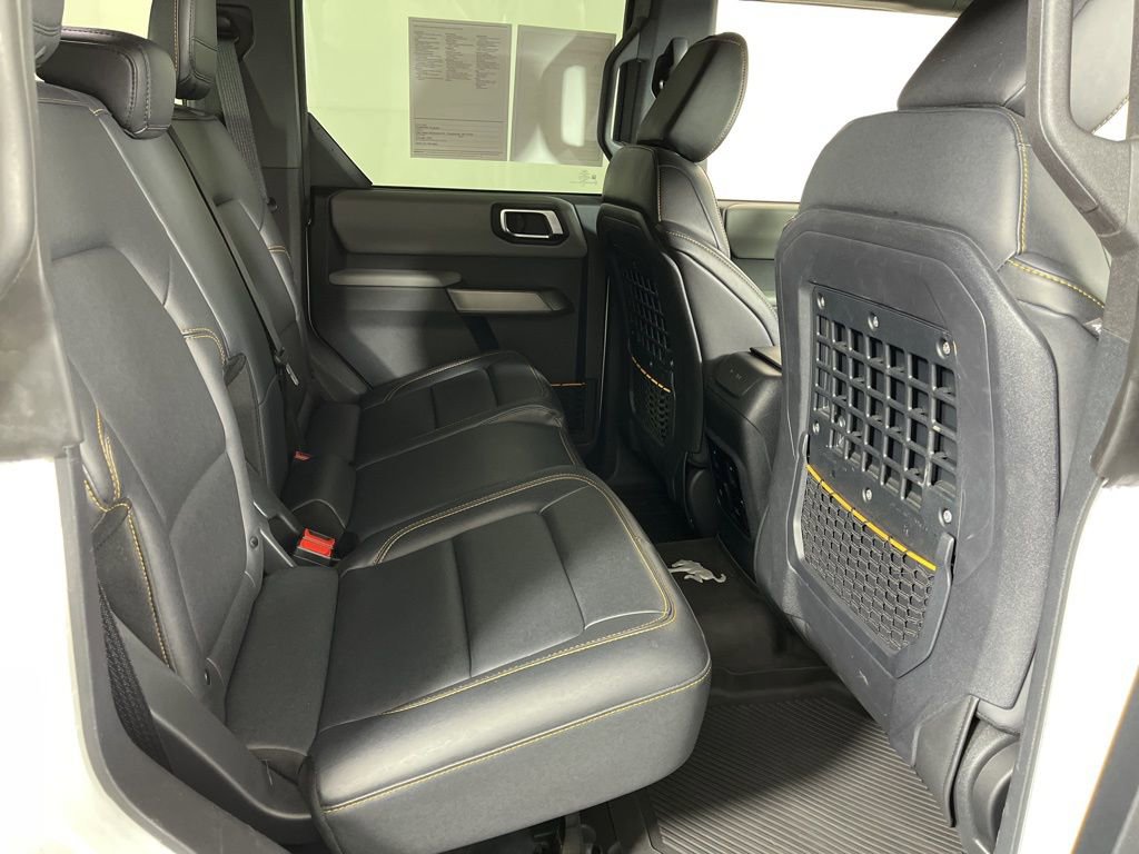 Used 2022 Ford Bronco Badlands image 9