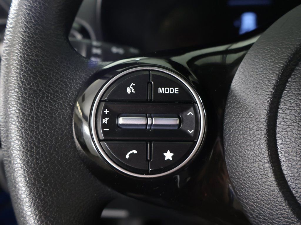 Used 2025 Kia Soul S image 40