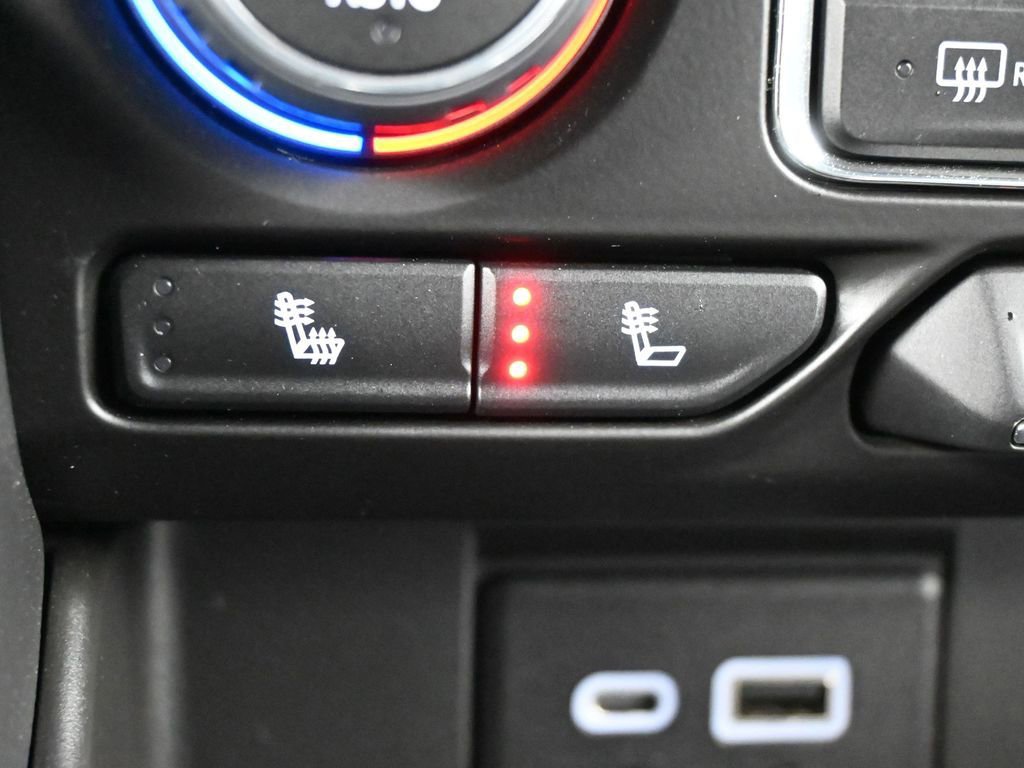 Used 2022 Chevrolet Tahoe RST w/ Luxury Package image 27