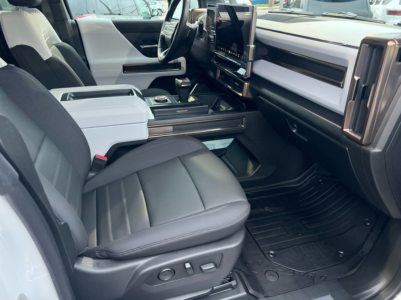 Used 2025 GMC Hummer EV 3X image 18