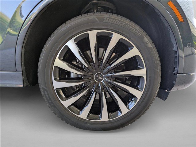 Used 2021 Lincoln Aviator Black Label Grand Touring w/ Class IV Trailer Tow Package AWD/4WD image 22