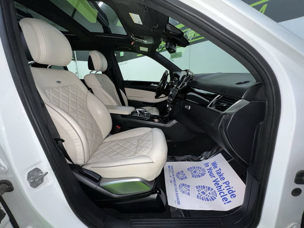Used 2017 Mercedes-Benz GLS 550 4MATIC image 31