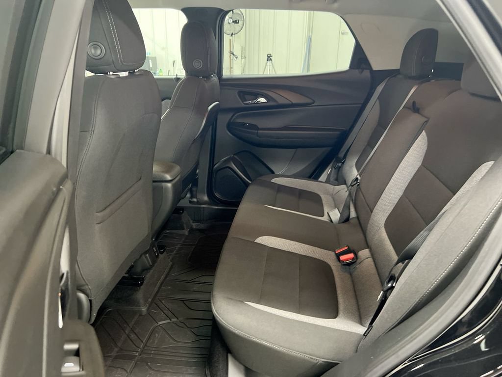Used 2024 Chevrolet TrailBlazer LT w/ Convenience Package FWD image 22