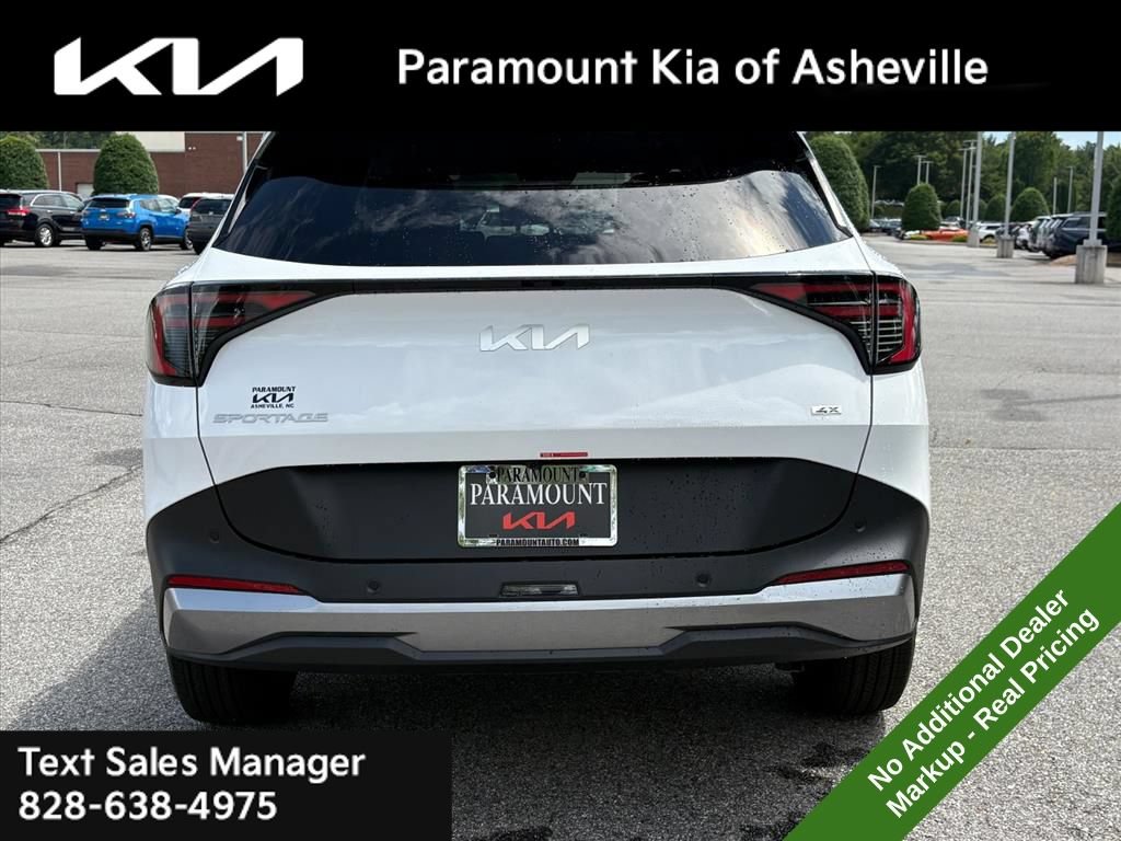 New 2026 Kia Sportage LX w/ LX Convenience Package AWD/4WD image 5