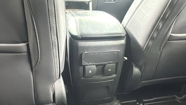 Used 2023 Ford Explorer XLT w/ Equipment Group 202A image 37