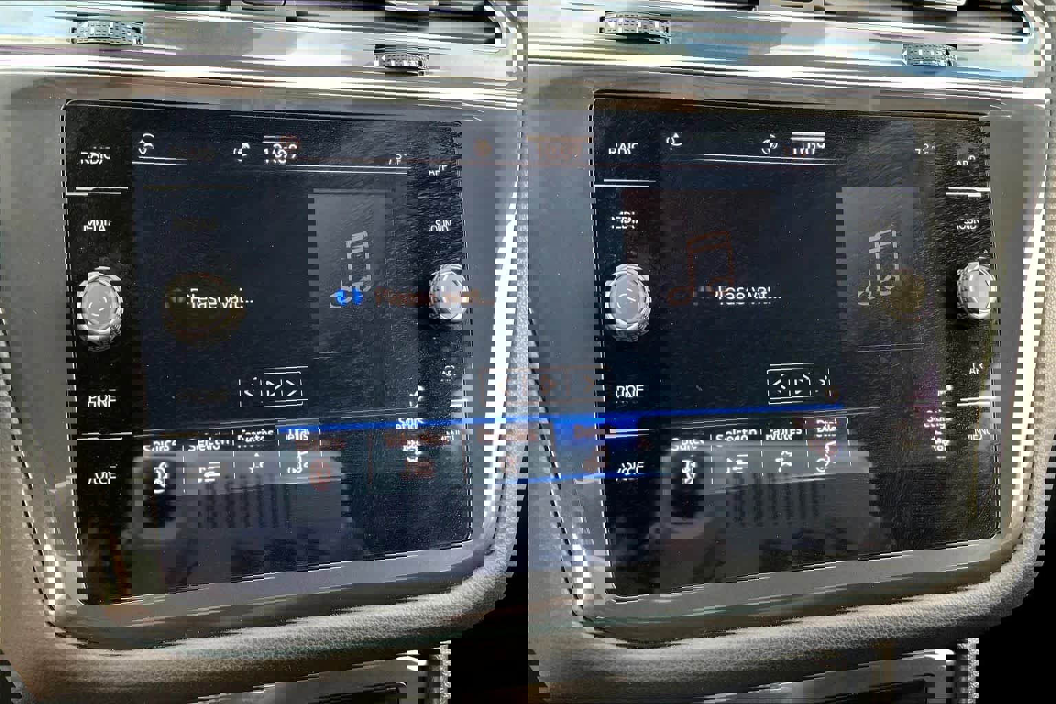 Used 2024 Volkswagen Tiguan SE image 30