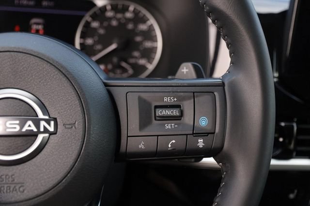 Certified 2025 Nissan Pathfinder SV w/ SV Premium Package FWD image 15