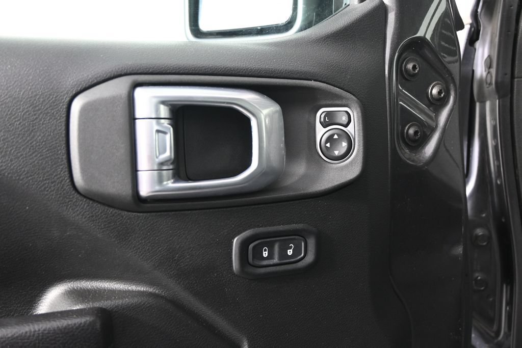 Used 2023 Jeep Gladiator Sport AWD/4WD image 19